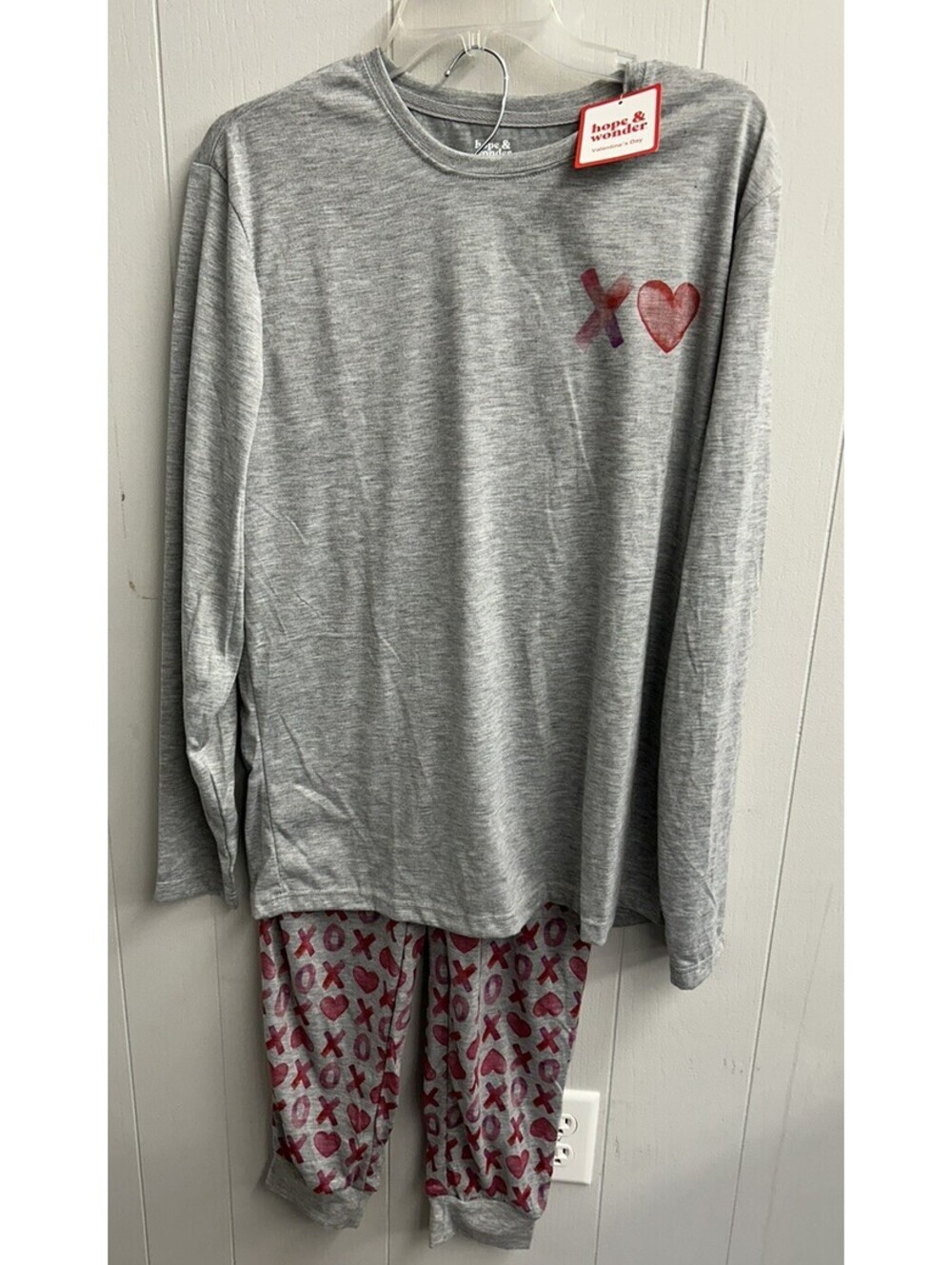 Mens Valentine Pajamas. Gray With XO Hearts . Brand Hope Wonder. Size 2X. NWT - Picture 1 of 9